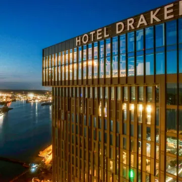 Clarion Hotel Draken Отели рядом с достопримечательностью «Универсум»