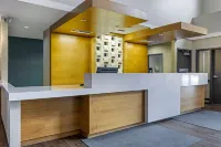 Best Western Plus Patterson Park Inn - Parkplatz