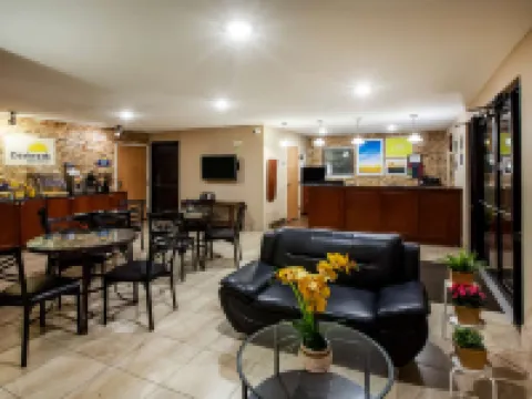 Days Inn by Wyndham Sulphur La Hotels in Sulphur