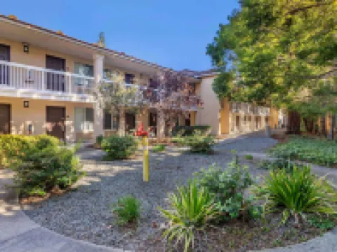 เอ็กซ์เทนเด็ดสเตย์ อเมริกา สวีทส์ ซานโฮเซ เมาน์เทนวิว โรงแรมในเมาน์เทนวิว