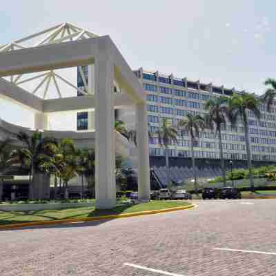 Renaissance Santo Domingo Jaragua Hotel & Casino Hotel Exterior