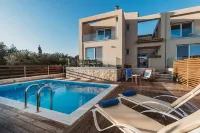 Dolce Luxury Suites Hotels in Amoudi