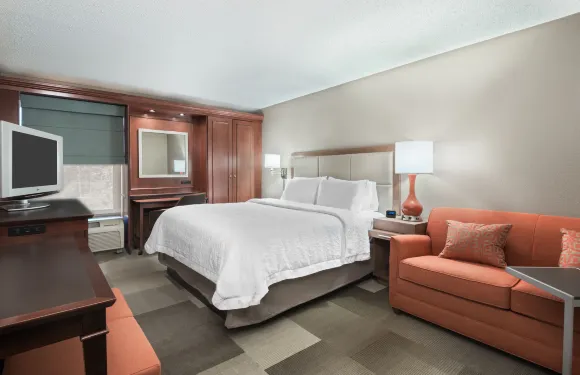 波士頓/馬爾伯勒希爾頓歡朋酒店