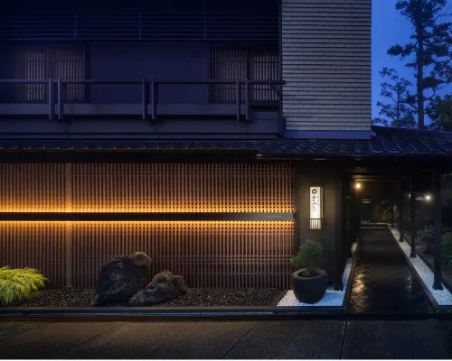 Kusatsu Onsen-Kanemidori Ryokan Hotel a Distretto di Agatsuma