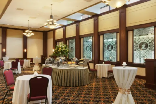 DoubleTree by Hilton Charlottesville