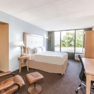 Days Inn by Wyndham Syracuse