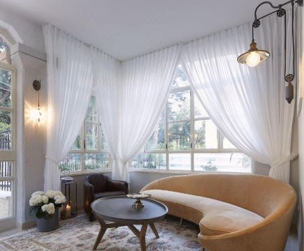 2. 카멜라 부티크 ..