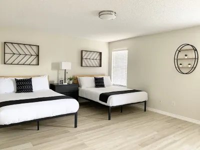 ☆New☆Modern Luxury Dallas Getaway 5BR/2.5BA 3000sf Hotel in zona Parkhill Park