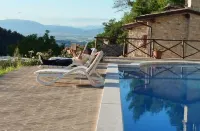 Il Barbacane,nice small house with pool, small doesn’t mean small,but beautiful