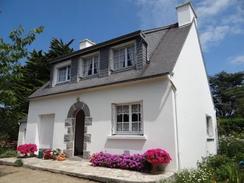 Renovated House, Large Garden, Close to Beaches