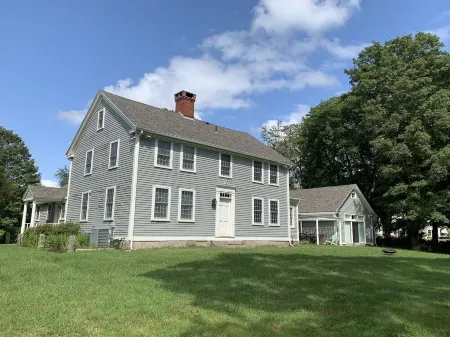 1700's Roomy Historic Home on 3 private acres in Mystic CT Area