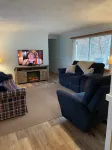 Arbor Acres Cottage!  Bright, cheery, cozy and ready for you right by Wis Dells!