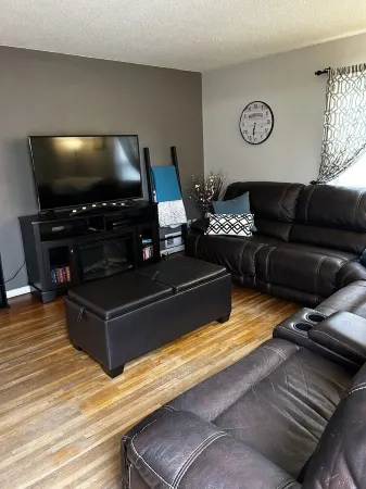 Cozy/Modern Home Close to Pool/Park, Quick Uber to Downtown or the Univeristy