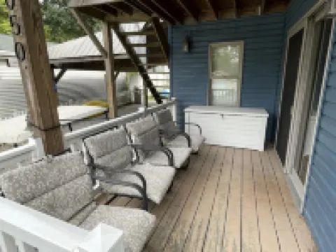 Atwood Lake Large Family Retreat Hotels in Carroll County