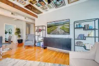 The Art Loft - A Luxurious 2-BdRm in the Heart of Historic Downtown Wilmington