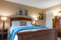 Vineyard Views in the Heart of the Napa Valley