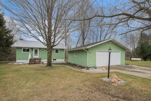 Beautiful Michigan River Home