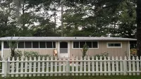 Charming modern cottage, in Crawfordville with extra parking for your boat.