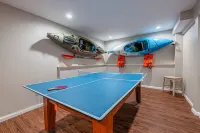 Private Cabin in Wooded Oasis with many amenities!