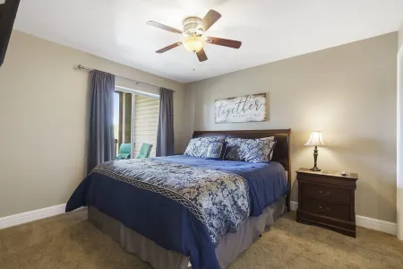 Welcome to Aurora- SDC-Table Rock Lake-Awesome!