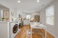 Palmer Square 2BR w/ Parking