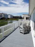 Coastal Breeze Cottage - 2-Star