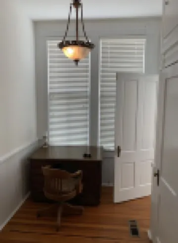 Perfect downtown game day apartment