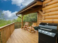 Log Home with Amazing Views of MT. Mitchell/Fireplace /Hot Tub/Pet Friendly Hotels in Broad River
