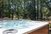 Peaceful Beach Retreat in Southern Shores.Beach Front Parking Passes Included