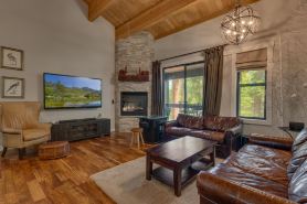 A Perfect Stay n’ Play upgraded 2 Bedroom Northstar Condo