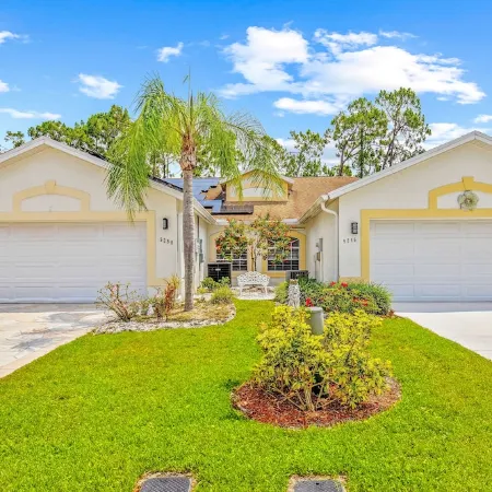3br Villa, Private Heated Pool, Garage, EV-Charger