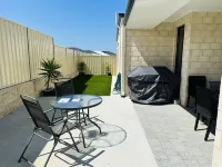 Dunsborough, Spacious new 5 bedroom, 3 bathroom home