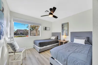 MUST SEE! Large 3BR Oasis with a Heated Pool Hotels near Safeway