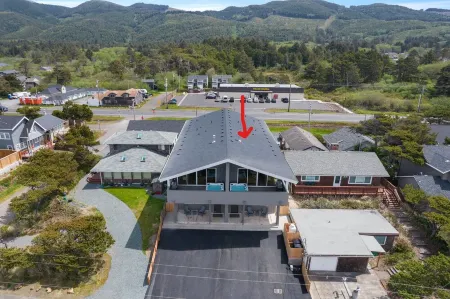 Brand New Luxury Beach Home w Hot Tub & Sauna Отели рядом с достопримечательностью «Jetty Marina»