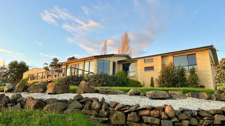 Hillwood Havana - Bed and Breakfast. Room in the house