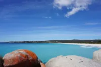 HORIZON at BINALONG BAY Have fun with the whole family at this new beach house.