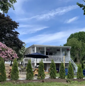 Private beach; firepit, outdoor shower, AC, two kitchens, laundry, covered patio - Beach