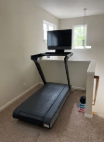 Cheerful 2 Bedroom Home in Eugene