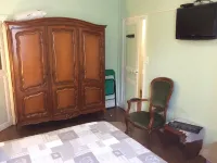 House located at the heart of Auxerre, very quiet, very good accommodations Hotels in Auxerre