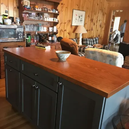Lakefront cabin with spectacular sunsets included
