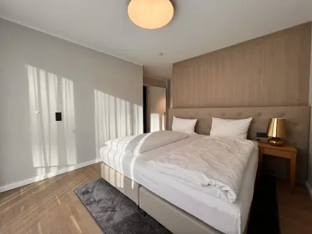 Luxuriös Ausgestattete Ferienwohnung für Max. 4 Personen. Pool, Strand und Sauna