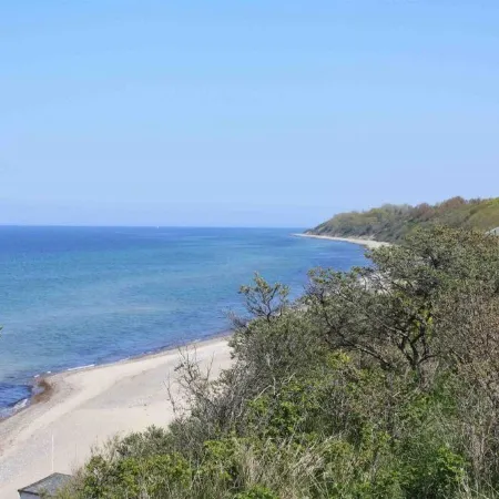 Modern and Cozy Comfort Vacation Apartment with Terrace, Only 250 m to the Beach