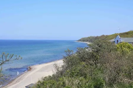 Modern and Cozy Comfort Vacation Apartment with Terrace, Only 250 m to the Beach