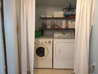 Spacious 1906 Victorian in-law apartment