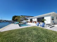 Hidden Gem! Treasure Island Waterfront 2/2 with a pool and dock!