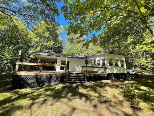 Champlain cottage<br>102 sunset drive <br>Swanton Vermont 05488 Hotels in Franklin County