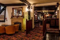The New Inn by Roomsbooked - bar
