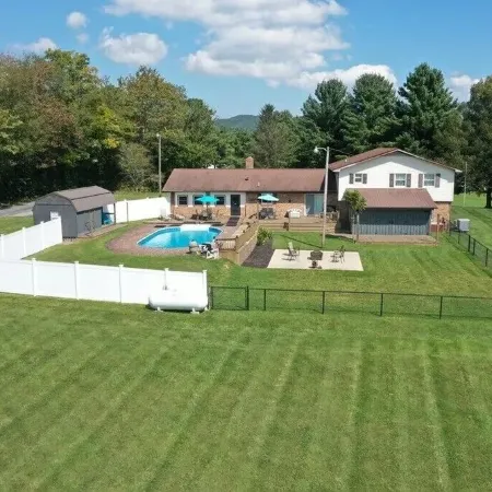 Spacious Mountain Retreat – Sleeps 12 – Pool, Hot Tub, Peaceful & Beautiful!