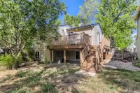 Charming Bungalow - Longmont- Nearby Lyons Pet Friendly fenced yard