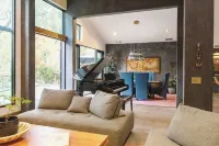 The River Palace - A Genius Getaway